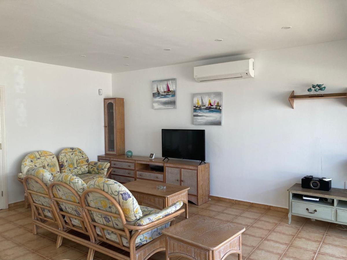Beach House With The Heated Pool Next To Rocky Point Corralejo Ngoại thất bức ảnh