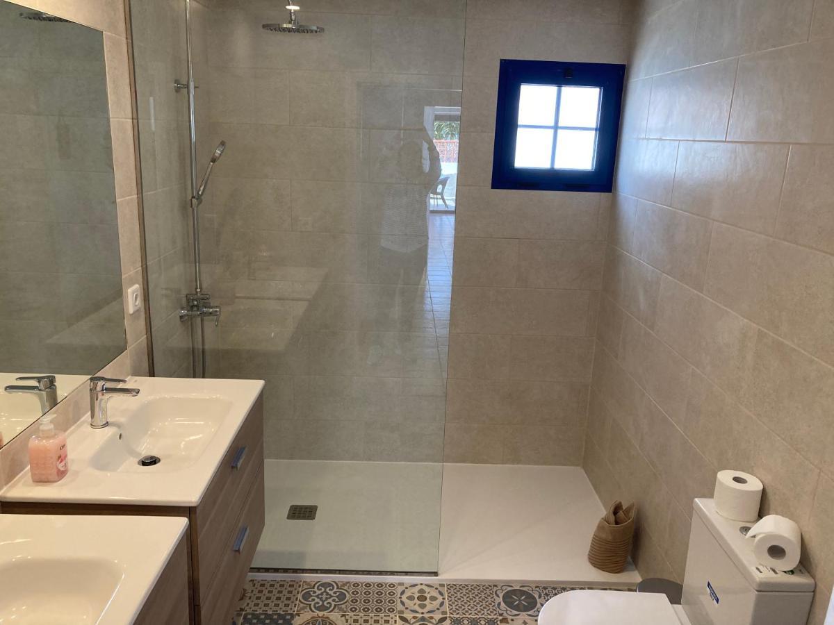 Beach House With The Heated Pool Next To Rocky Point Corralejo Ngoại thất bức ảnh