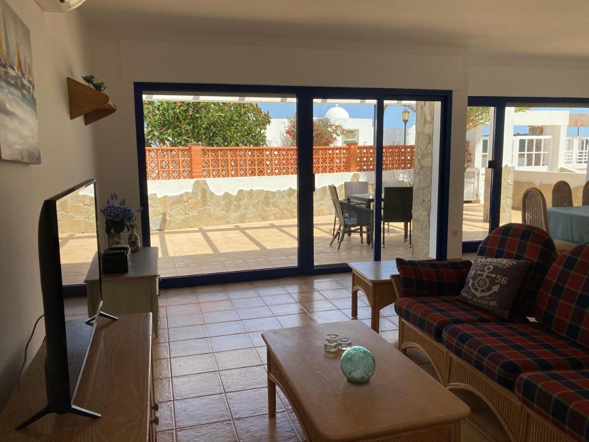 Beach House With The Heated Pool Next To Rocky Point Corralejo Ngoại thất bức ảnh